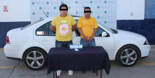 Detienen fuerzas Municipales a tres personas en posesión de posible droga