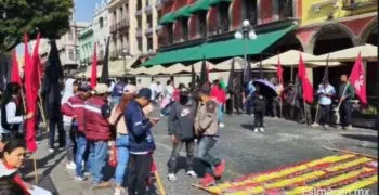 Manifestación de la 28 de Octubre provoca cierres viales en el Centro Histórico de Puebla