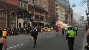 Maratón de Boston registra explosiones; hay varios heridos