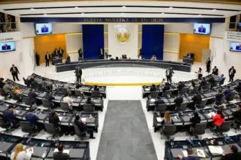 Congreso de El Salvador aprueba reelección presidencial indefinida y allana el camino para un mandato permanente de Bukele