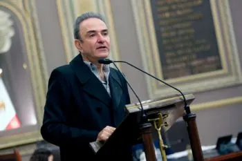El último en salir del PRI que apague la luz