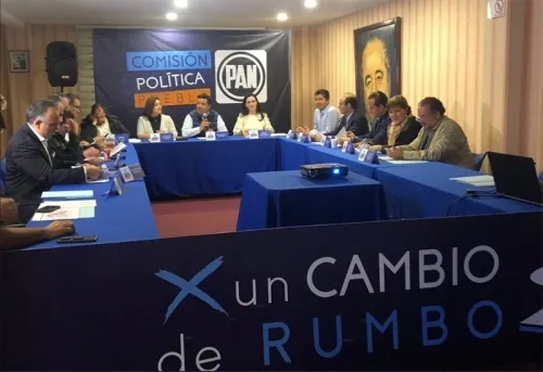 Noticias en azul