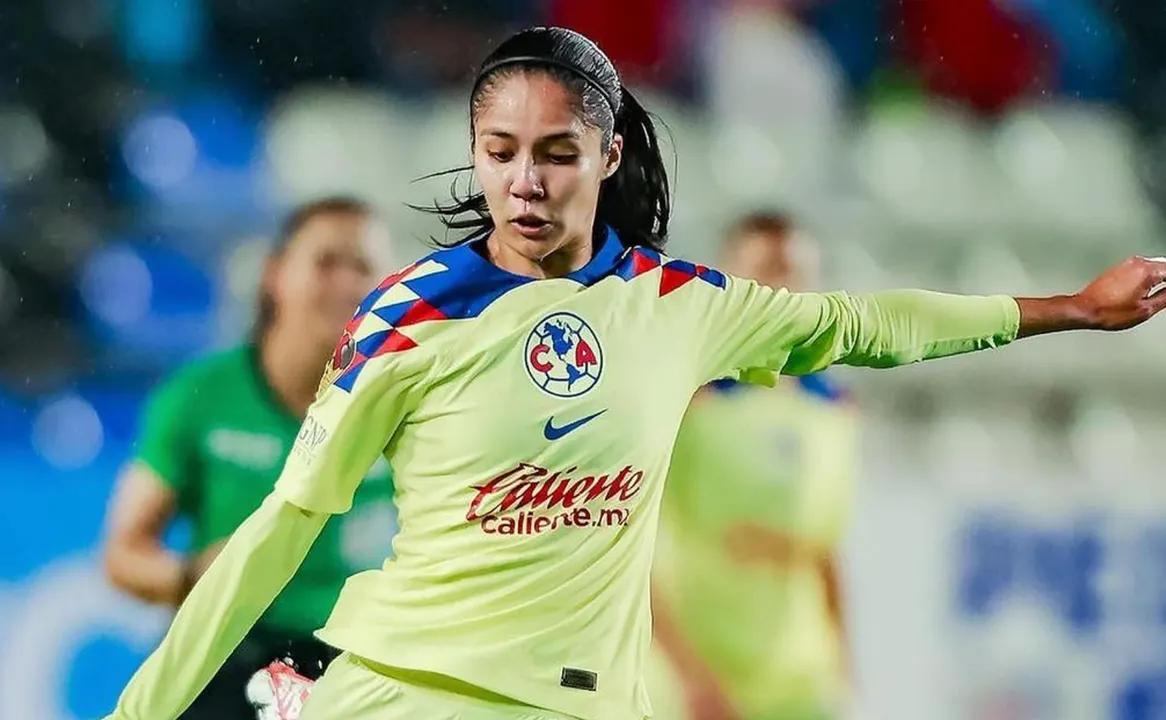 Alison González