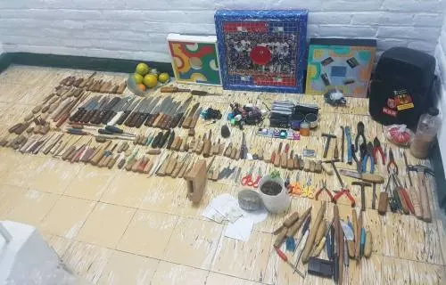 Decomisa SSP diversas armas, marihuana y dinero en efectivo en operativo al Cereso de Tehuacán
