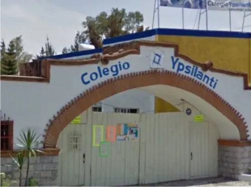 Colegio Ypsilanti acusa violaciones en desalojo que sufrieron