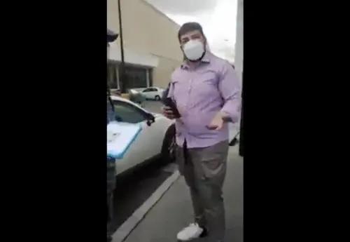 Balconean a italiano tras acosar obscenamente a mujer