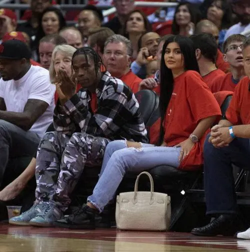 La razón por la que Kylie Jenner no vivirá con Travis Scott