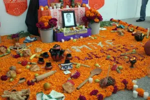 CCU se viste de tradiciones y celebra el Día de Muertos