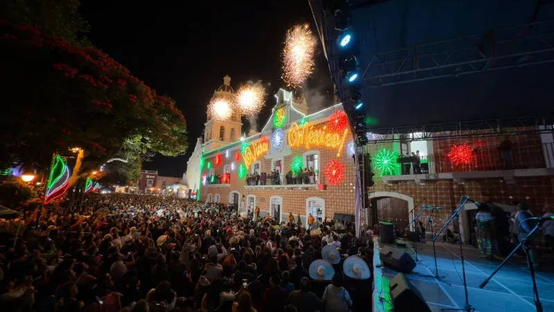 Ariadna Ayala encabeza por cuarta ocasión el Grito de Independencia en Atlixco