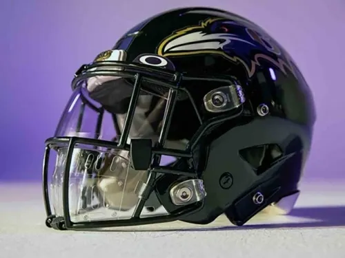 Diseñan careta en cascos de NFL para evitar coronavirus