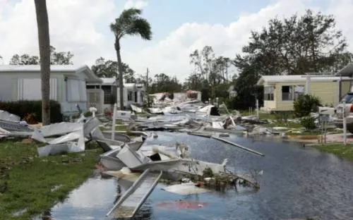 Cinco ancianos mueren en un asilo de Florida por falta de luz tras paso de Irma