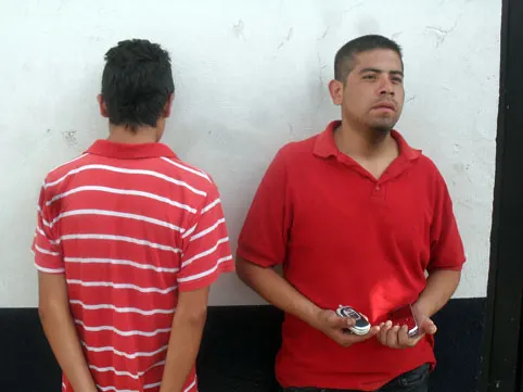 Capturan a asaltantes de microbús de pasajeros