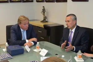 Parlamento británico visita PGJ para sumar capacitación internacional