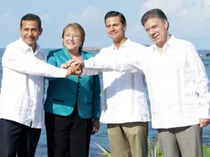 EPN arriba a Chile para Cumbre de la Alianza del Pacífico