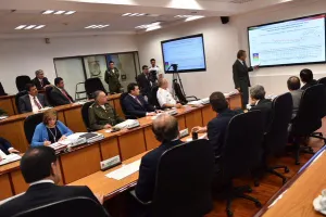 Encabeza Osorio reunión para recapturar a El Chapo