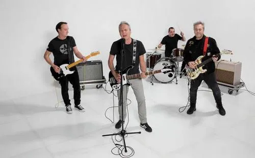 Hombres G regresan con su material inédito Resurrección