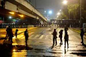 Congreso analiza sede alterna por toma de San Lázaro