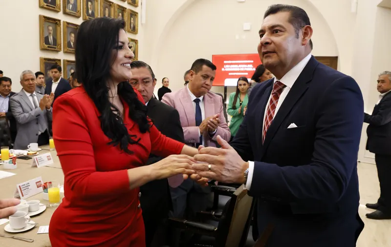 ompromiso y unidad: Alejandro Armenta y diputados de Puebla avanzan hacia una agenda común por el bienestar social