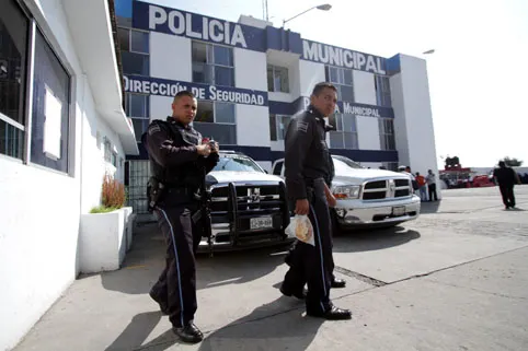 Agentes de tránsito retuvieron y golpearon a estudiante de la UPAEP