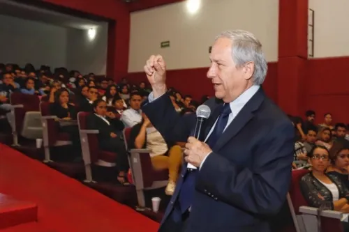 Enrique Cárdenas Defrauda al Fisco, Comete Peculado y Evade Impuestos (¡Finísimo Candidato!)