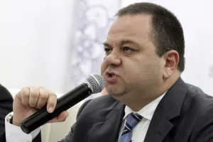 Descarta Almeida que huachicoleros superen a Policía Estatal