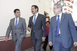 Anuncia Alfonso Esparza nuevos nombramientos en la BUAP