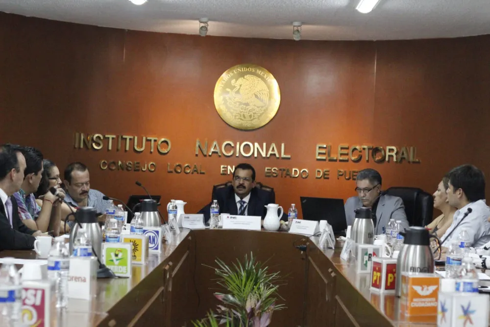 La batalla para salvar al INE