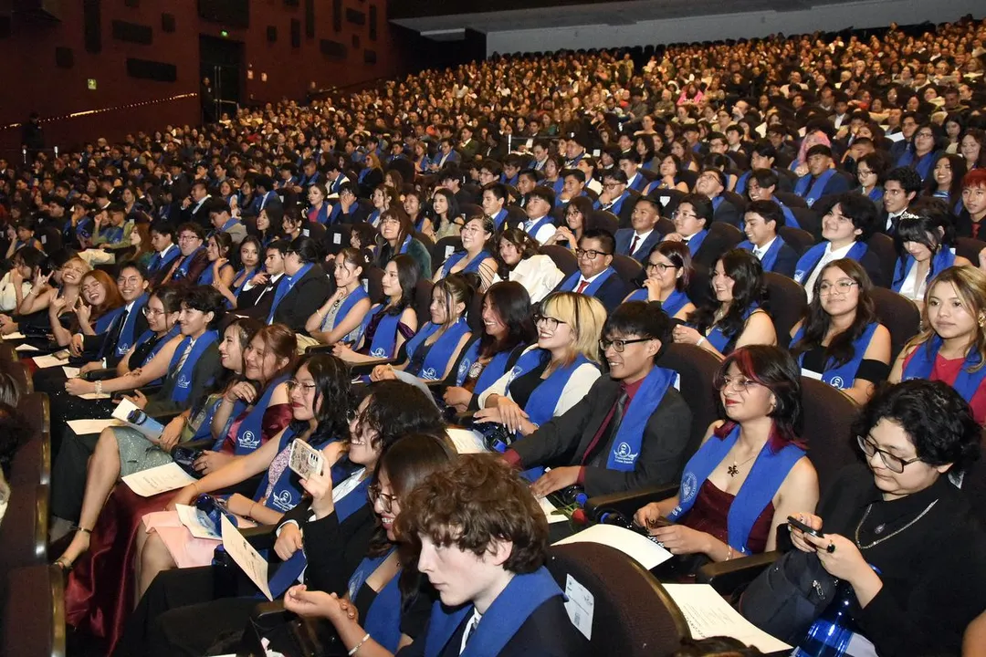 Buap Lilia Cedillo Graduacion Prepa Emiliano Zapata