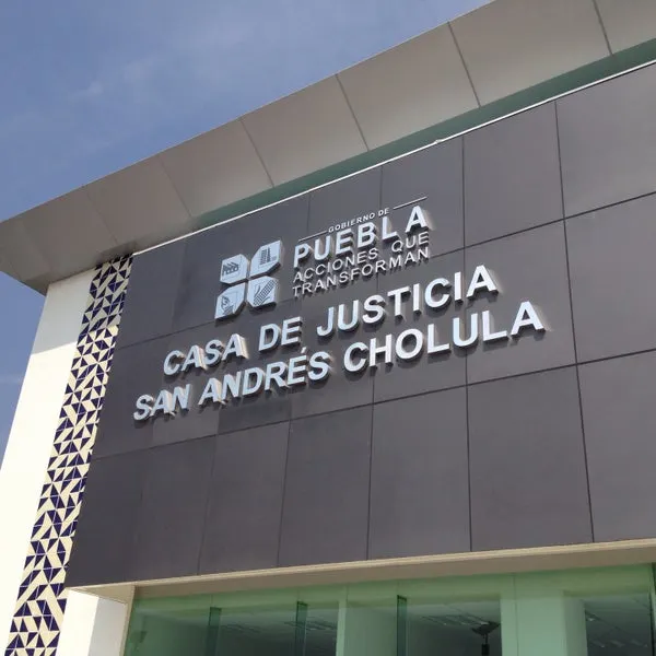 Atacan Casa de Justicia de Cholula, no hay heridos sólo daños materiales