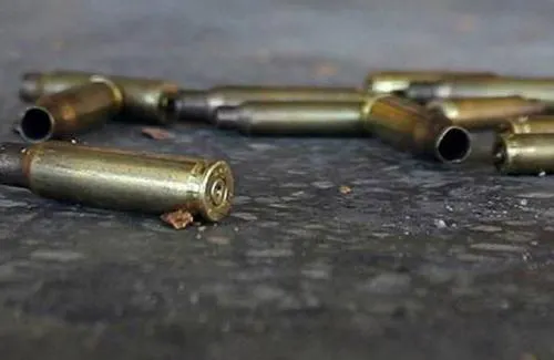Riña entre jóvenes deja un herido de bala en Santa Ana Xalmimilulco
