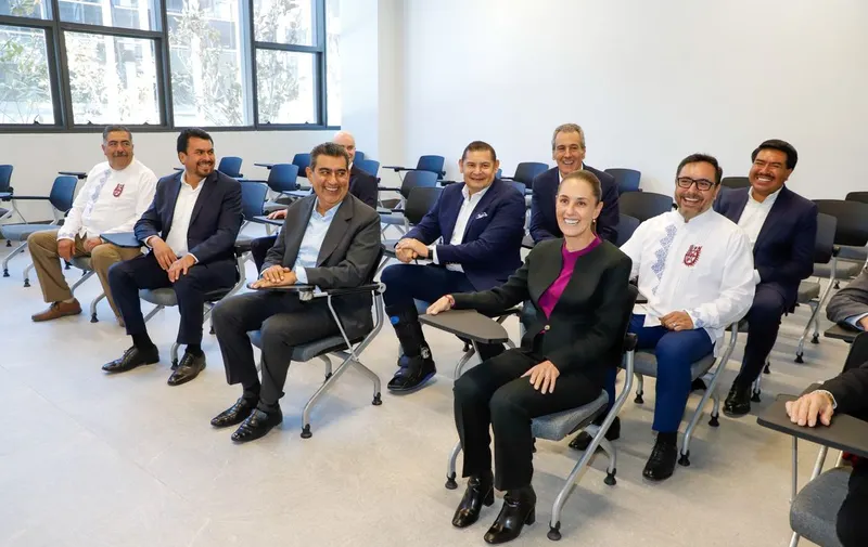 sheinbaum-cespedes-cecyt-20