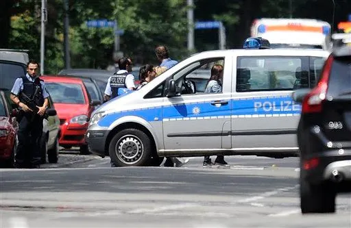 Hombre que iba a ser desalojado en Alemania mata a 4 y se suicida