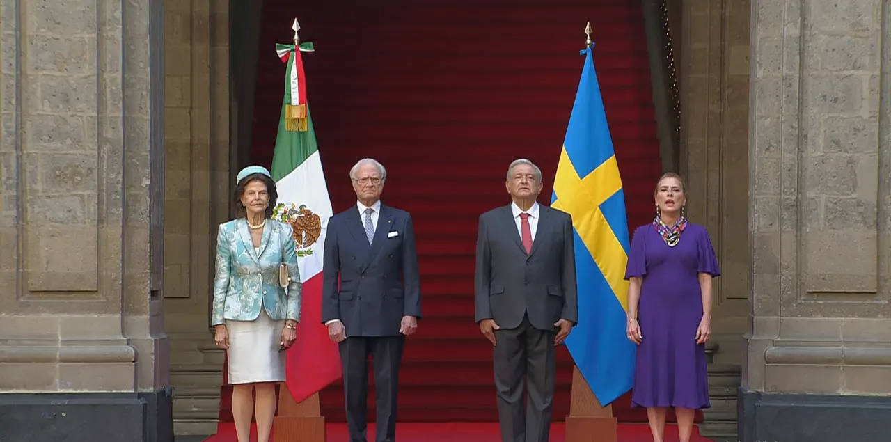 AMLO - Reyes de Suecia
