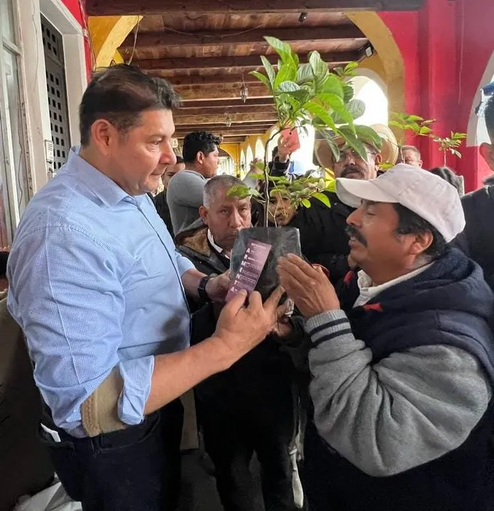 Alejandro Armenta suma guardianes del planeta en la Sierra Norte de Puebla