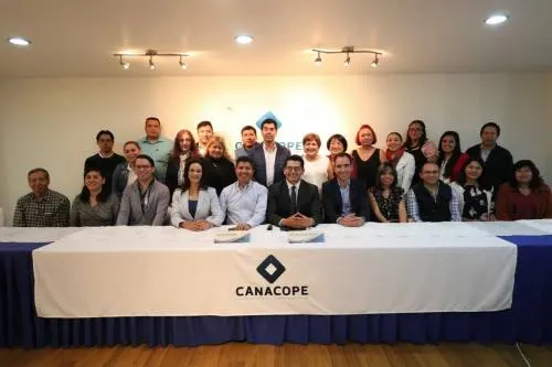 Propone Eduardo Rivera transporte eléctrico para algunos puntos del Centro Histórico