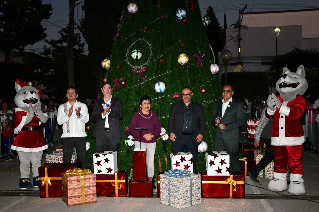 Buap Arbol Navidad Area Salud