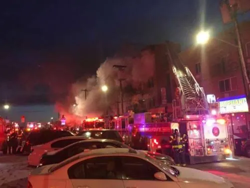 Ocho heridos en incendio en edificio de ciudad de Nueva York