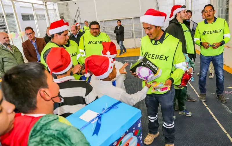 smdif-pue-voluntariado-cemex-casa-de-dia