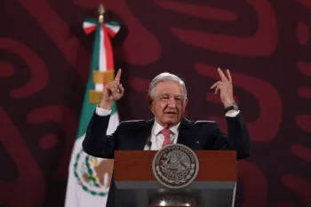 El mejor sistema de salud estará listo en septiembre: AMLO