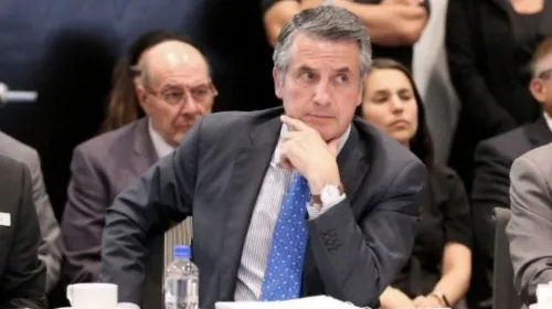 Julio Santaella, presidente del Inegi, da positivo a COVID-19
