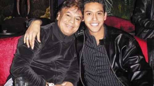 Hijo de Juán Gabriel envuelto en escándalo sexual