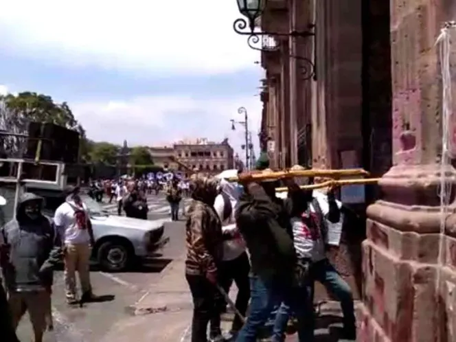Exigen justicia por muerte de indígenas en Michoacán