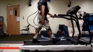 Exoesqueleto aumenta tu fuerza física al instante