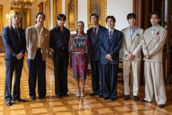 Saludo de BTS en Palacio Nacional genera polémica; Sheinbaum responde: “no le carguemos política a esto”