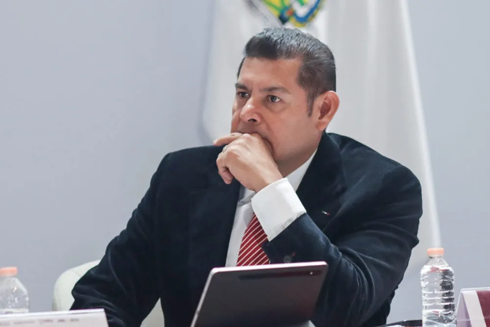 Lanza Alejandro Armenta reto histórico: pavimentar más calles que cualquier gobierno en Puebla