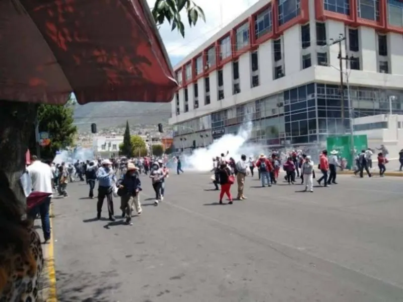 Fallece manifestante herido en enfrentamiento con policías de Hidalgo