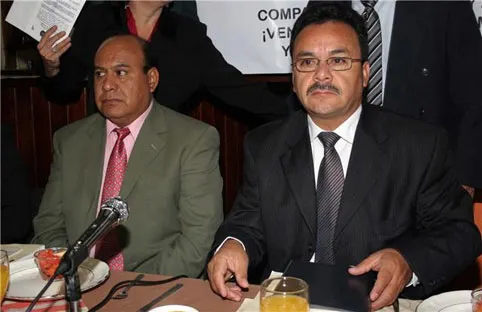 Héctor Posada impondrá a su sucesor, denuncian aspirantes