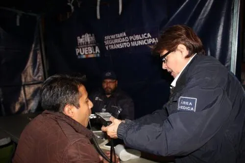 Durante el fin de semana remiten 20 automóviles al depósito vehicular