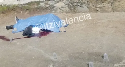 Matan a narcomenudista en Canoa, familiares arrebatan cadáver a FGE