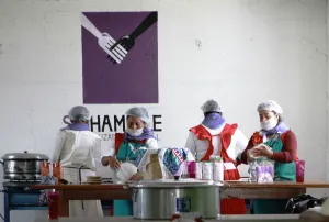 Diconsa surte 4,937 comedores comunitarios operados por Sedesol